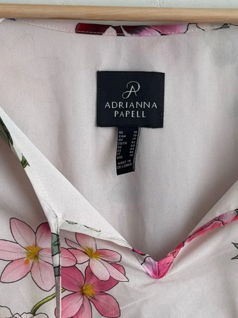 Adrianna Papell Floral V-Neck Maxi Dress in Light Blush - Picture 4 of 4